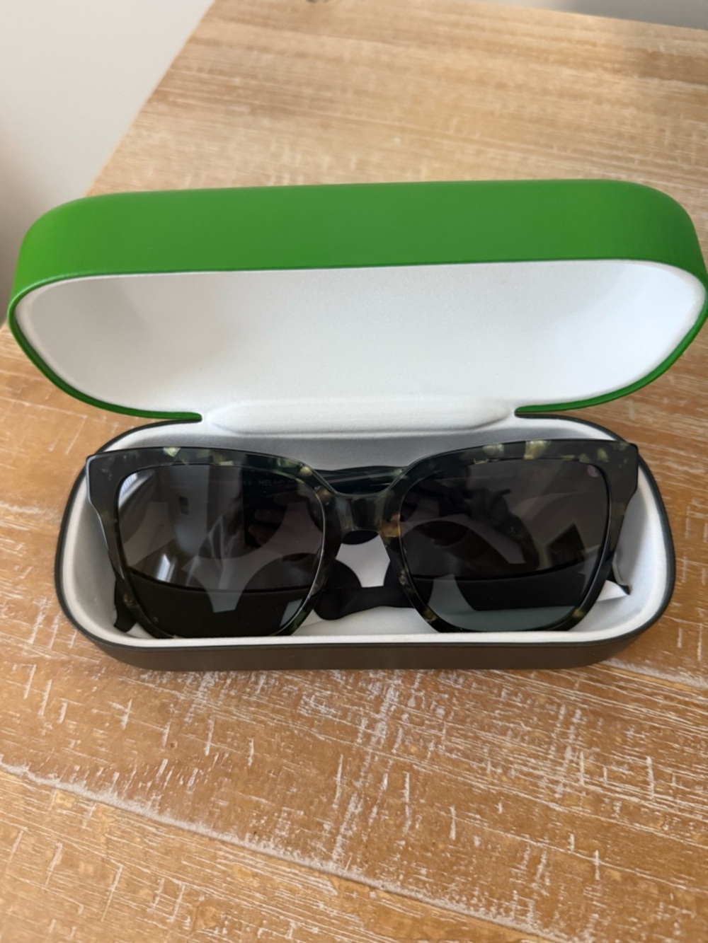 kate spade Green Tortoise Sunglasses - Picture 8 of 8